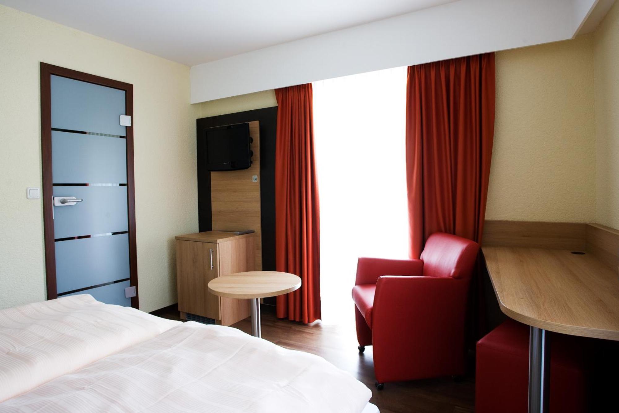 Hotel La Baia Cochem Eksteriør bilde